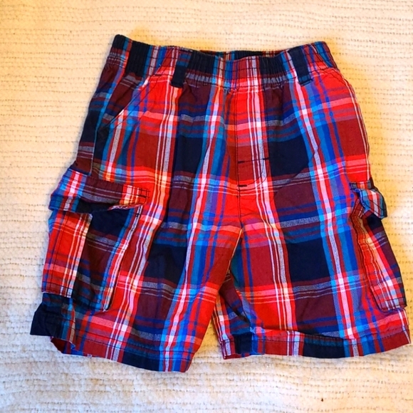 A15-:"GARANIMALS" 4T, BOY SHORTS RED/BLUE - Picture 1 of 3